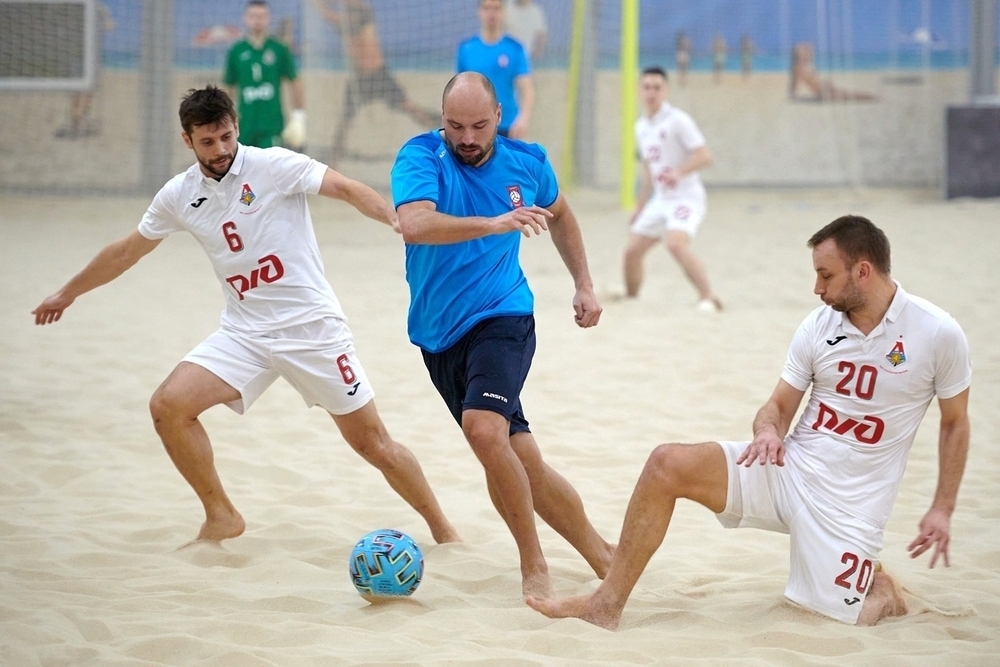 futbolisty-komandy-delta-proigrali-belorusskomu_1